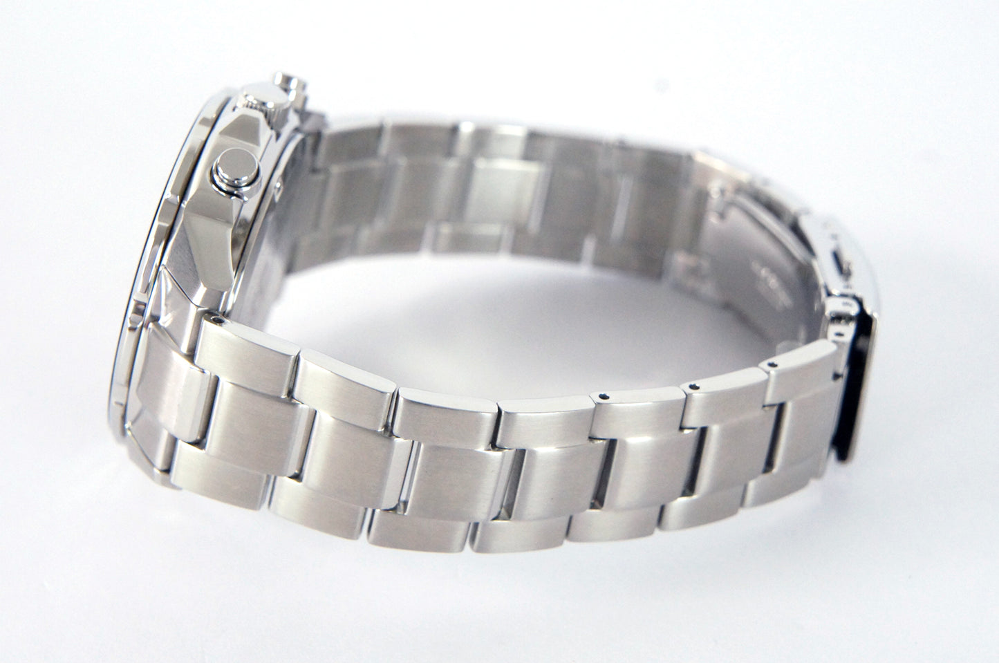 Eco-Drive Chronograph Men’s Watch – Stainless Steel, Black Dial / Free shipping
