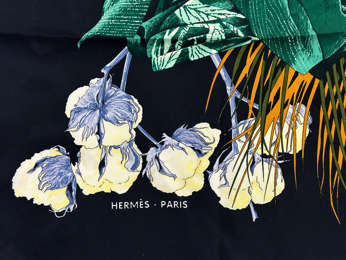 HERMES Carre 90 "Turbans Des Reines Turbans of the Queens" Silk Scarf in Black and Multicolor<br data-mce-fragment="1">